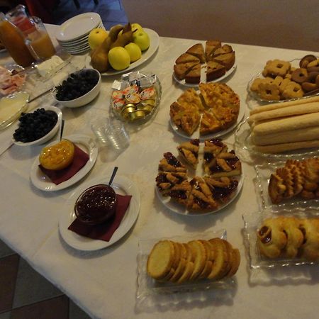 Da Fabiana Bed & Breakfast Bossolasco ภายนอก รูปภาพ